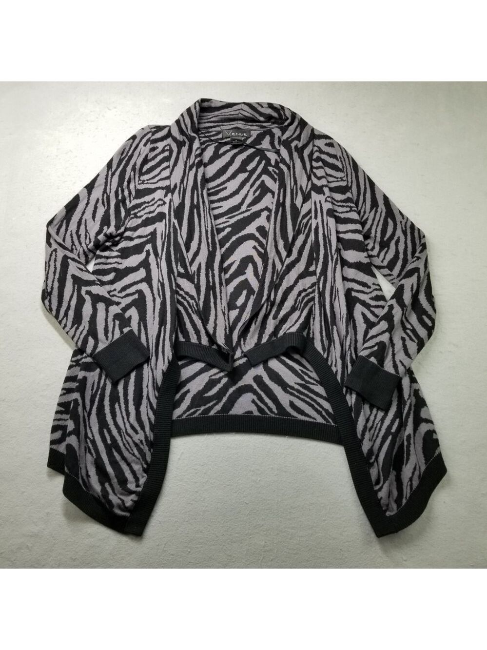 Venue Sweater Womens Size XL Black Zebra Animal Print Cardigan Ruffle Wrap Open